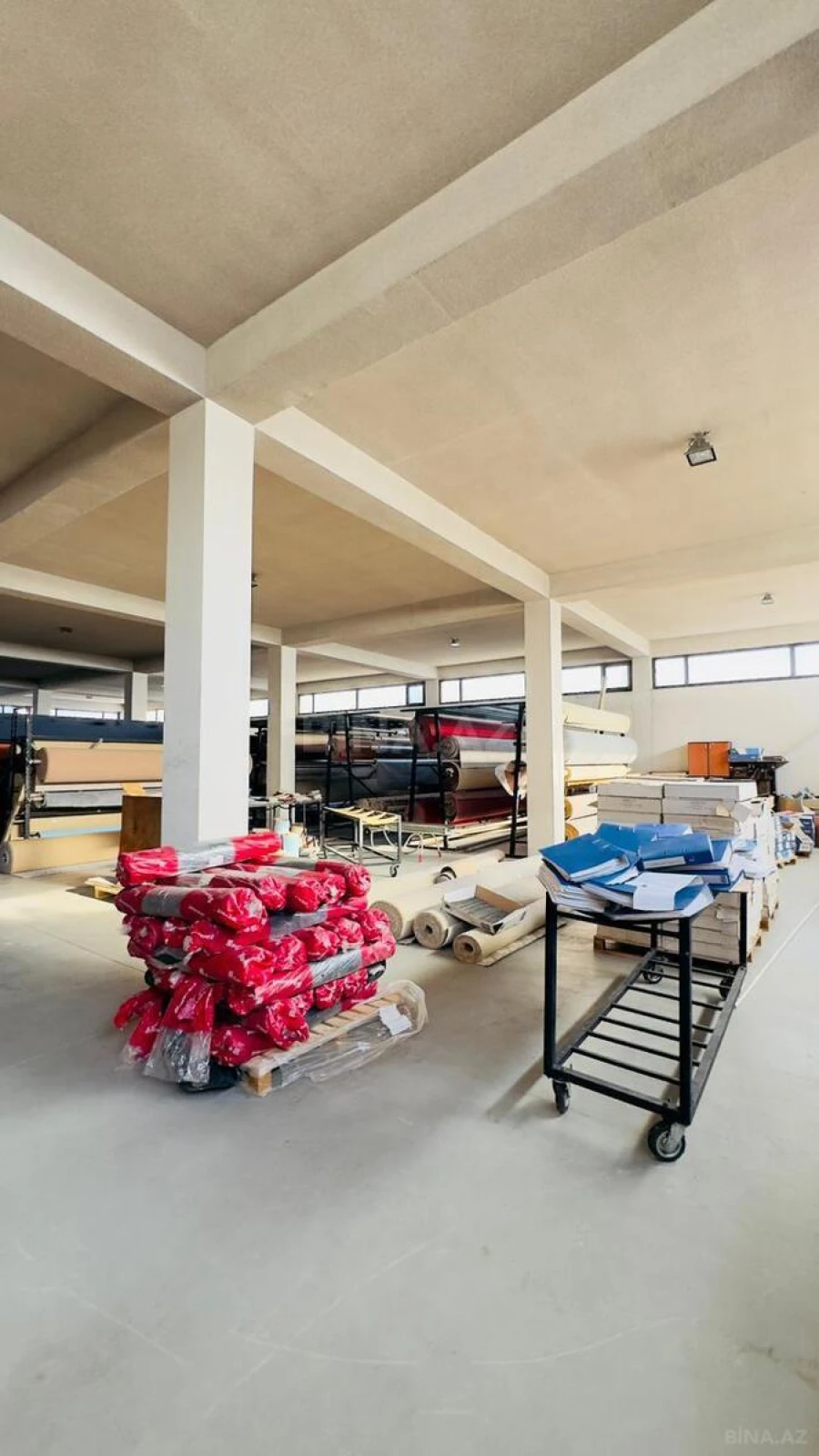 Satılır obyekt 2200 m²