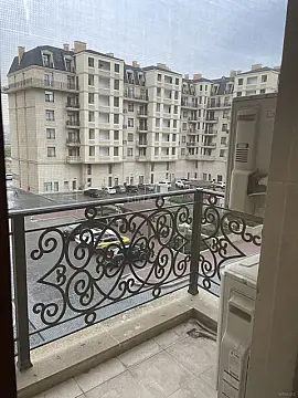 Kirayə verilir 4 otaqlı mənzil 170 m²