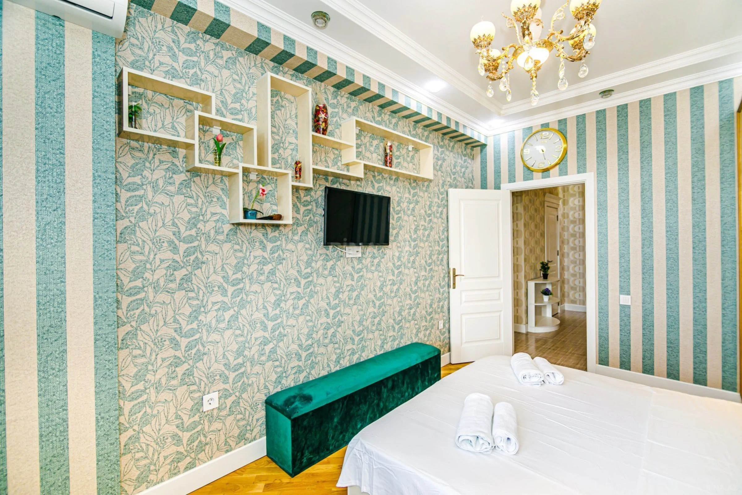 Kirayə verilir 2 otaqlı mənzil 81 m²