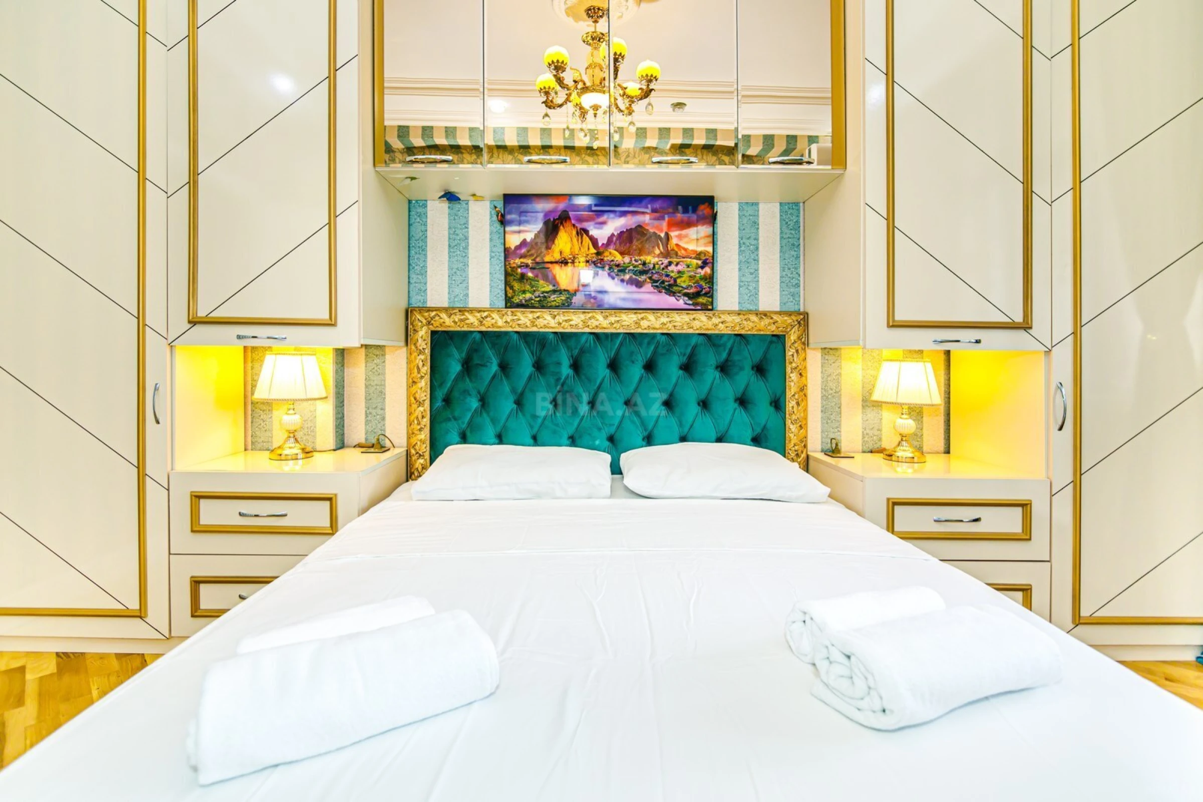 Kirayə verilir 2 otaqlı mənzil 81 m²