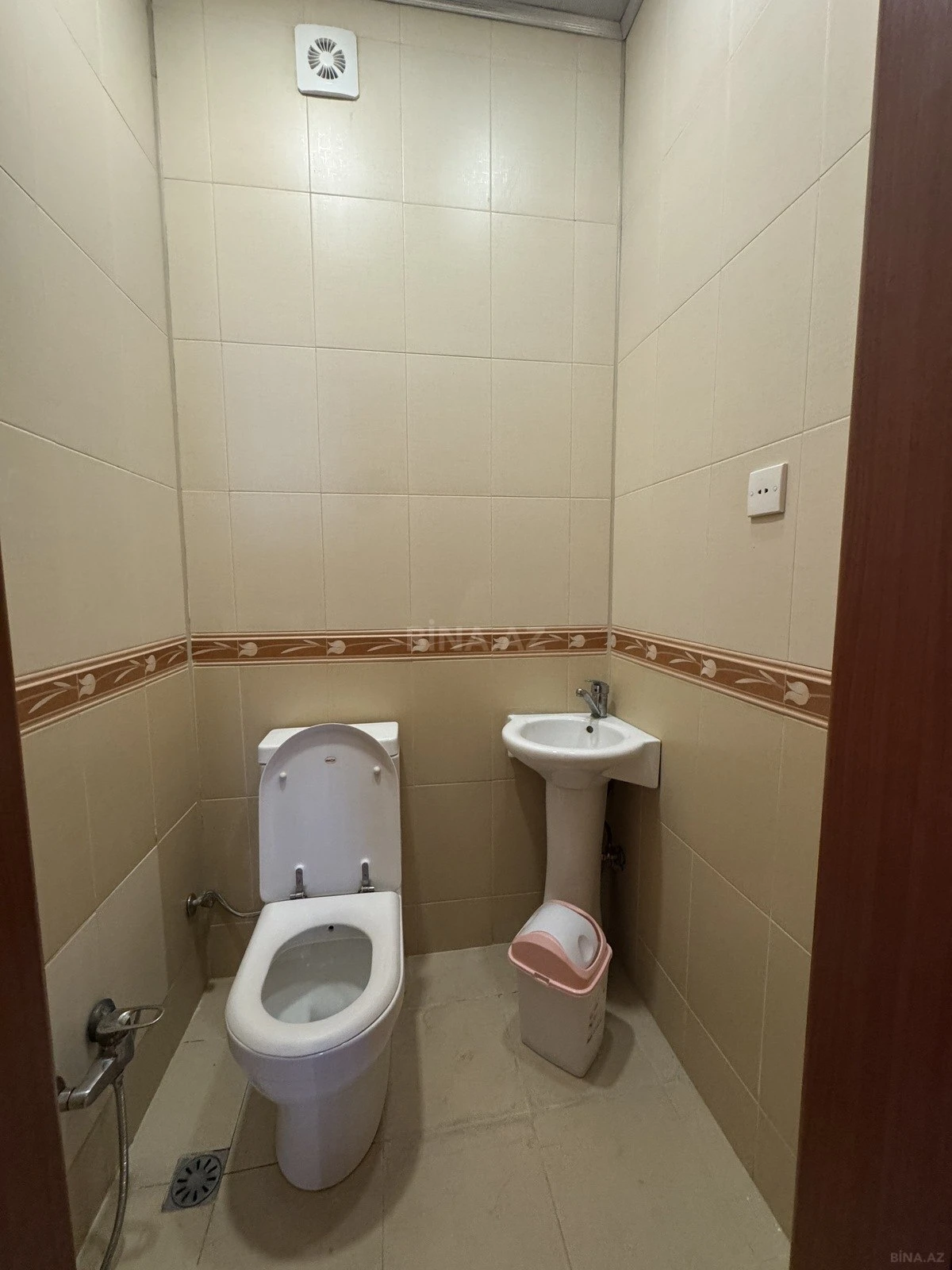 Satılır 3 otaqlı mənzil 140 m²