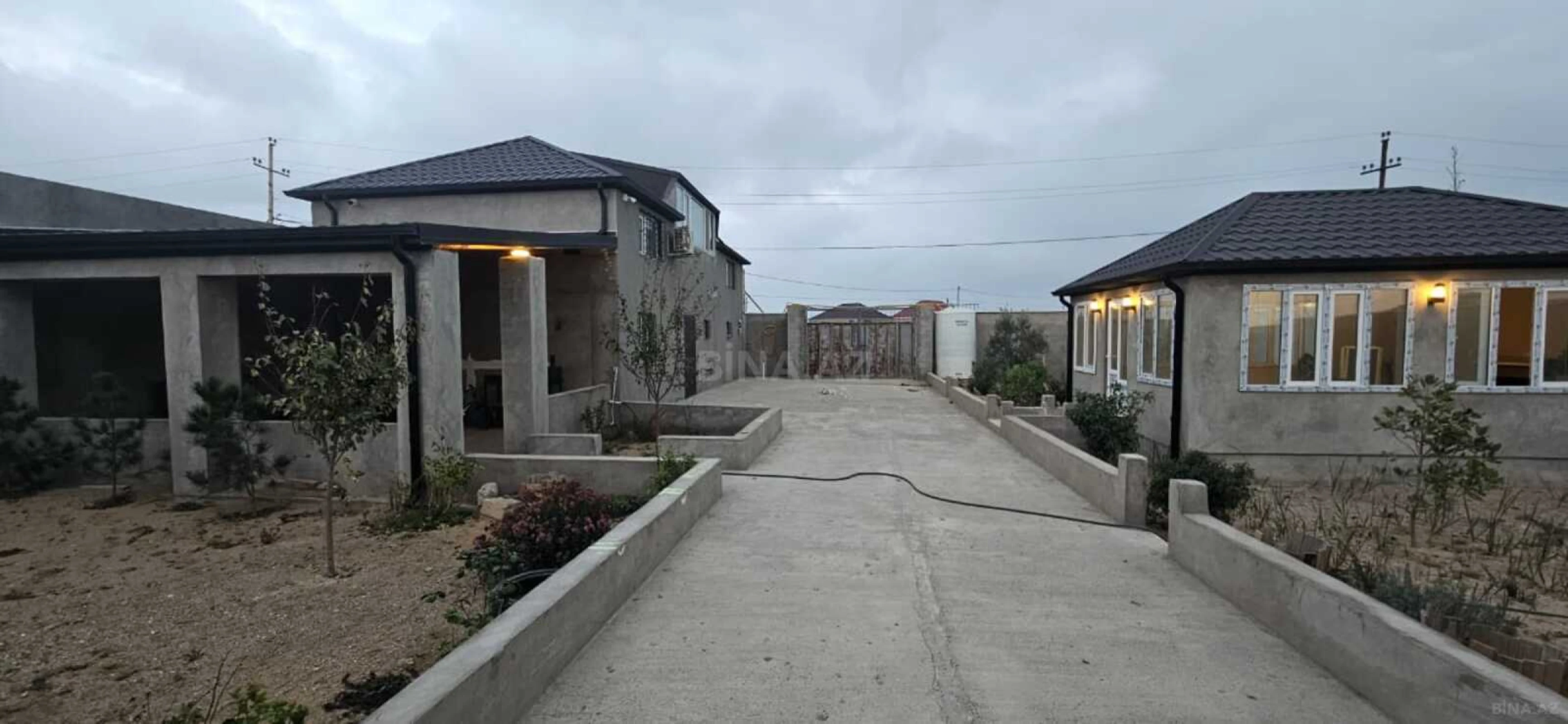 Satılır 6 otaqlı həyət evi 170 m²