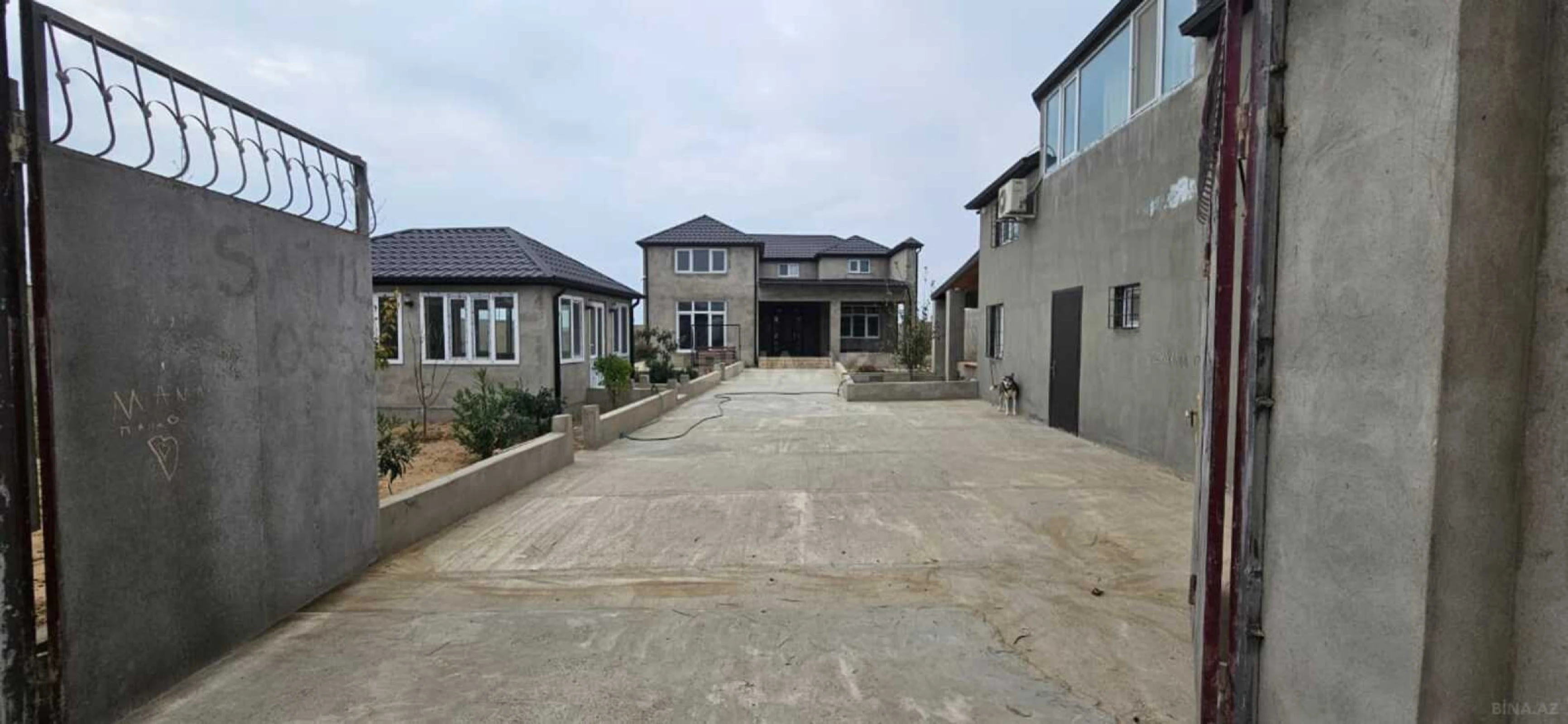 Satılır 6 otaqlı həyət evi 170 m²