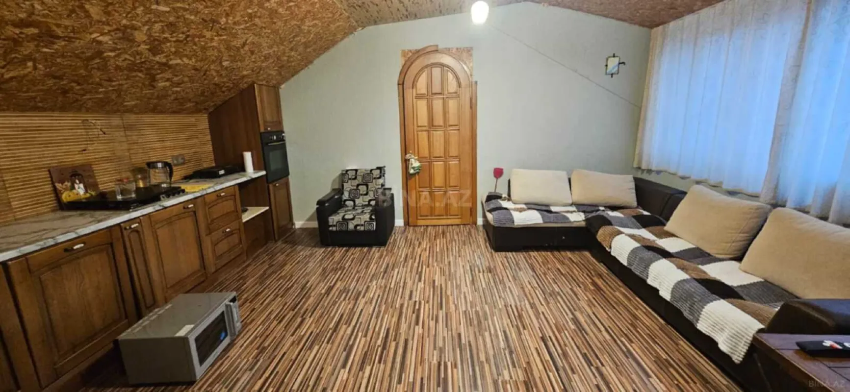 Satılır 6 otaqlı həyət evi 170 m²