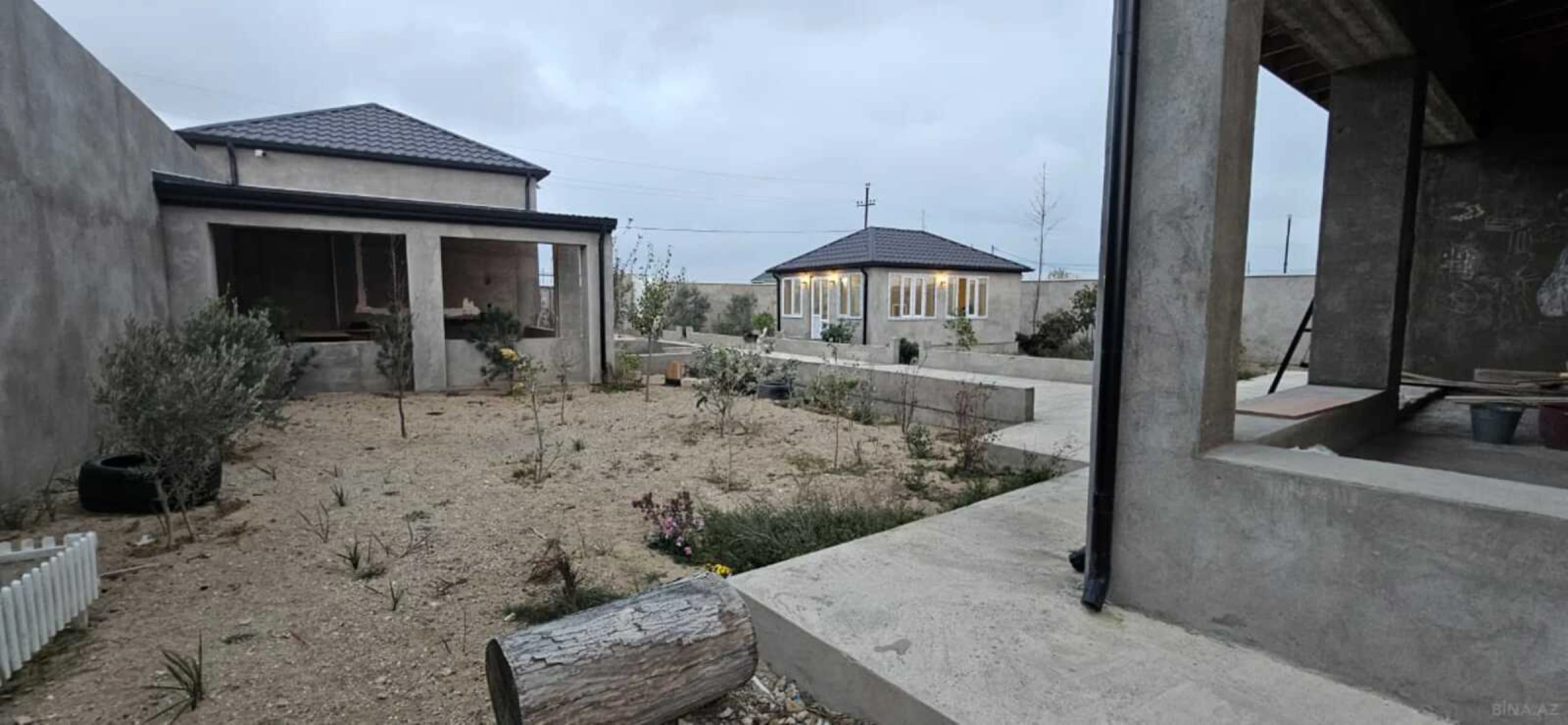 Satılır 6 otaqlı həyət evi 170 m²