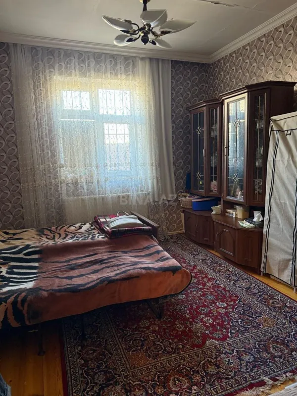 Satılır 5 otaqlı həyət evi 120 m²