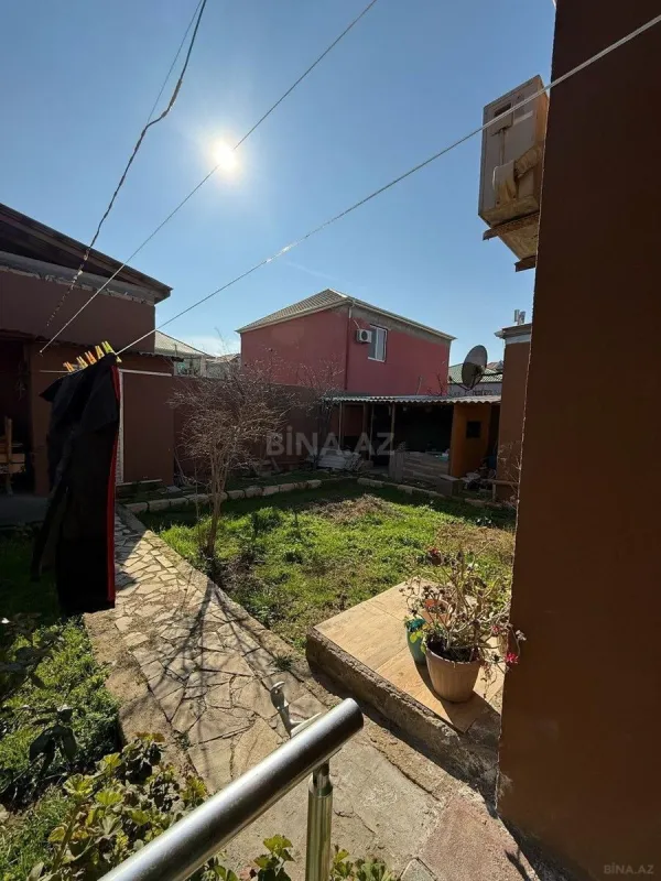 Satılır 5 otaqlı həyət evi 120 m²
