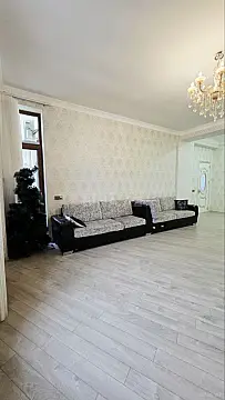 Satılır 3 otaqlı mənzil 143 m²