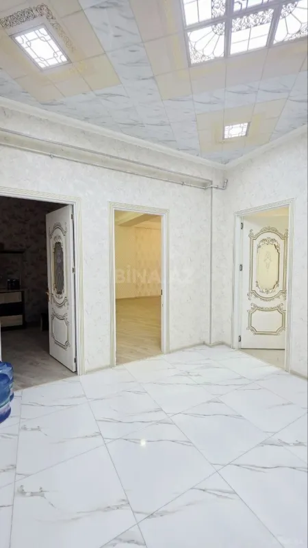 Satılır 3 otaqlı mənzil 143 m²
