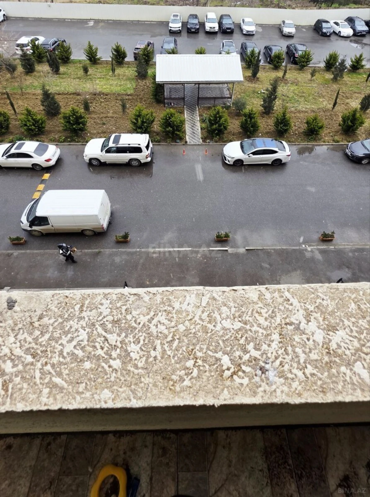 Satılır 3 otaqlı mənzil 143 m²