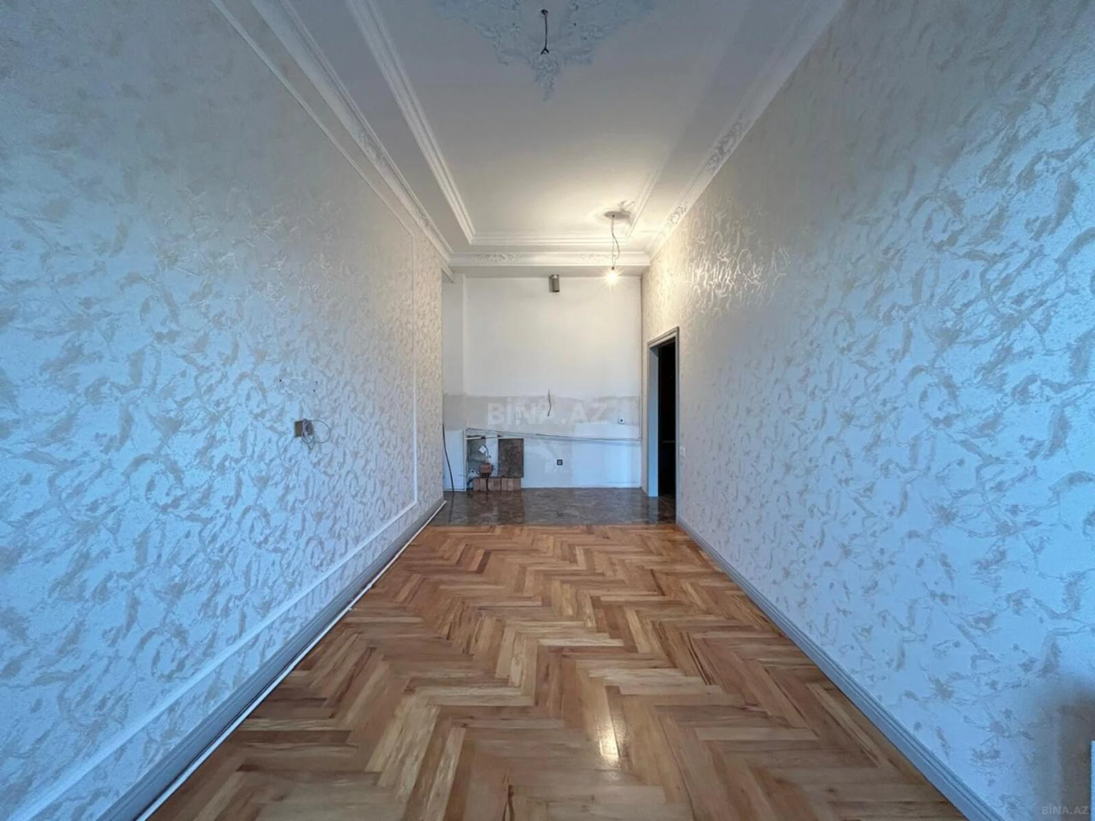 Satılır 2 otaqlı mənzil 65 m²