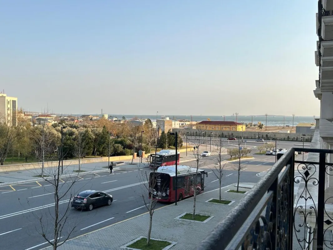 Satılır 2 otaqlı mənzil 65 m²