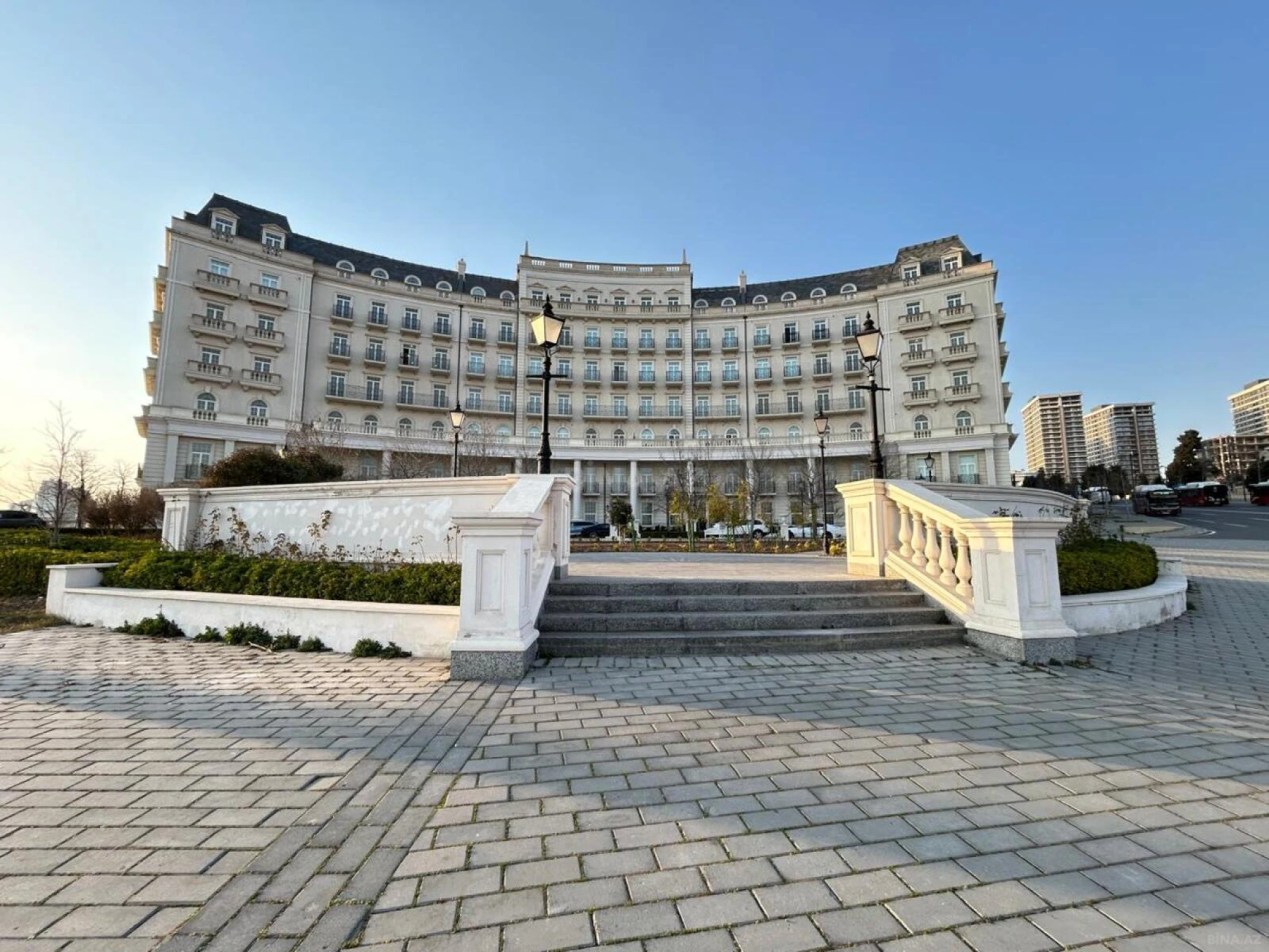 Satılır 2 otaqlı mənzil 65 m²