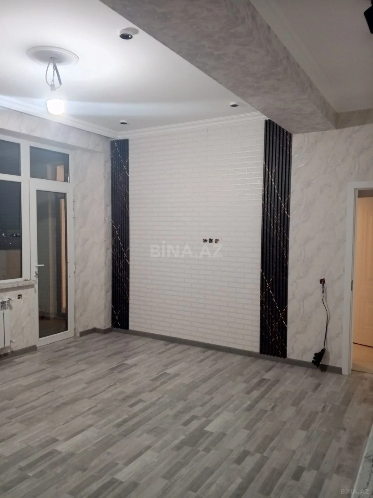 Satılır 2 otaqlı mənzil 65 m²