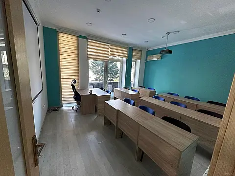 Kirayə verilir obyekt 200 m²