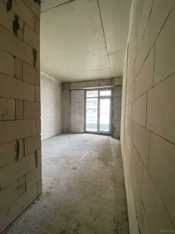 Satılır 2 otaqlı mənzil 67 m²