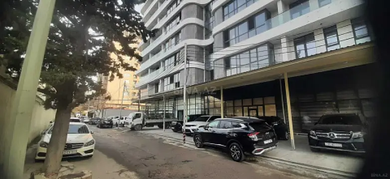 Satılır 2 otaqlı mənzil 67 m²