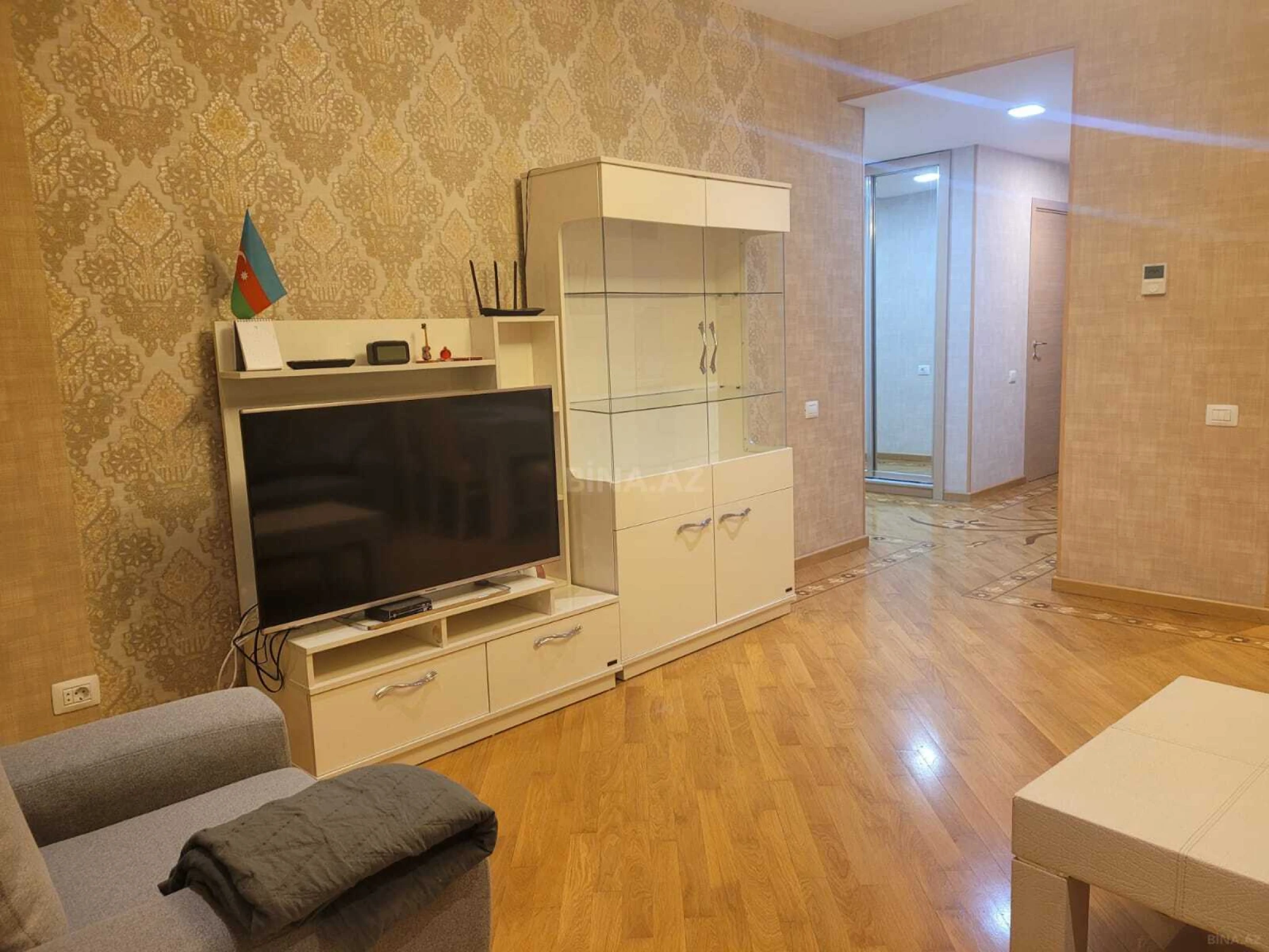 Kirayə verilir 3 otaqlı mənzil 120 m²