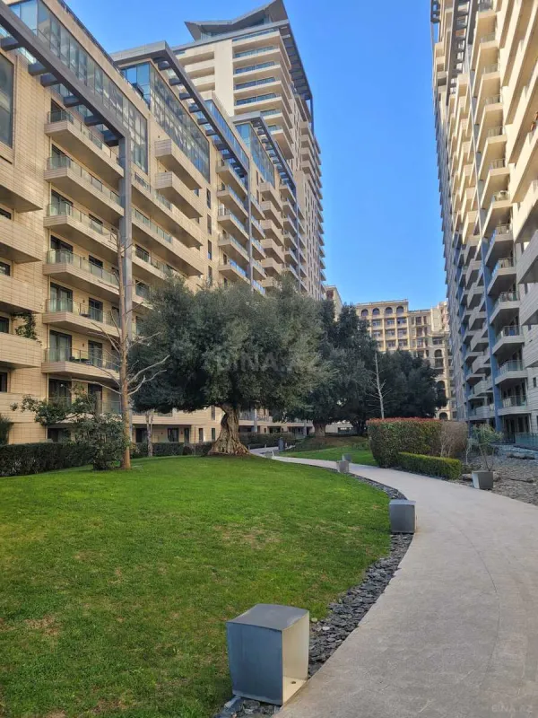 Kirayə verilir 3 otaqlı mənzil 120 m²