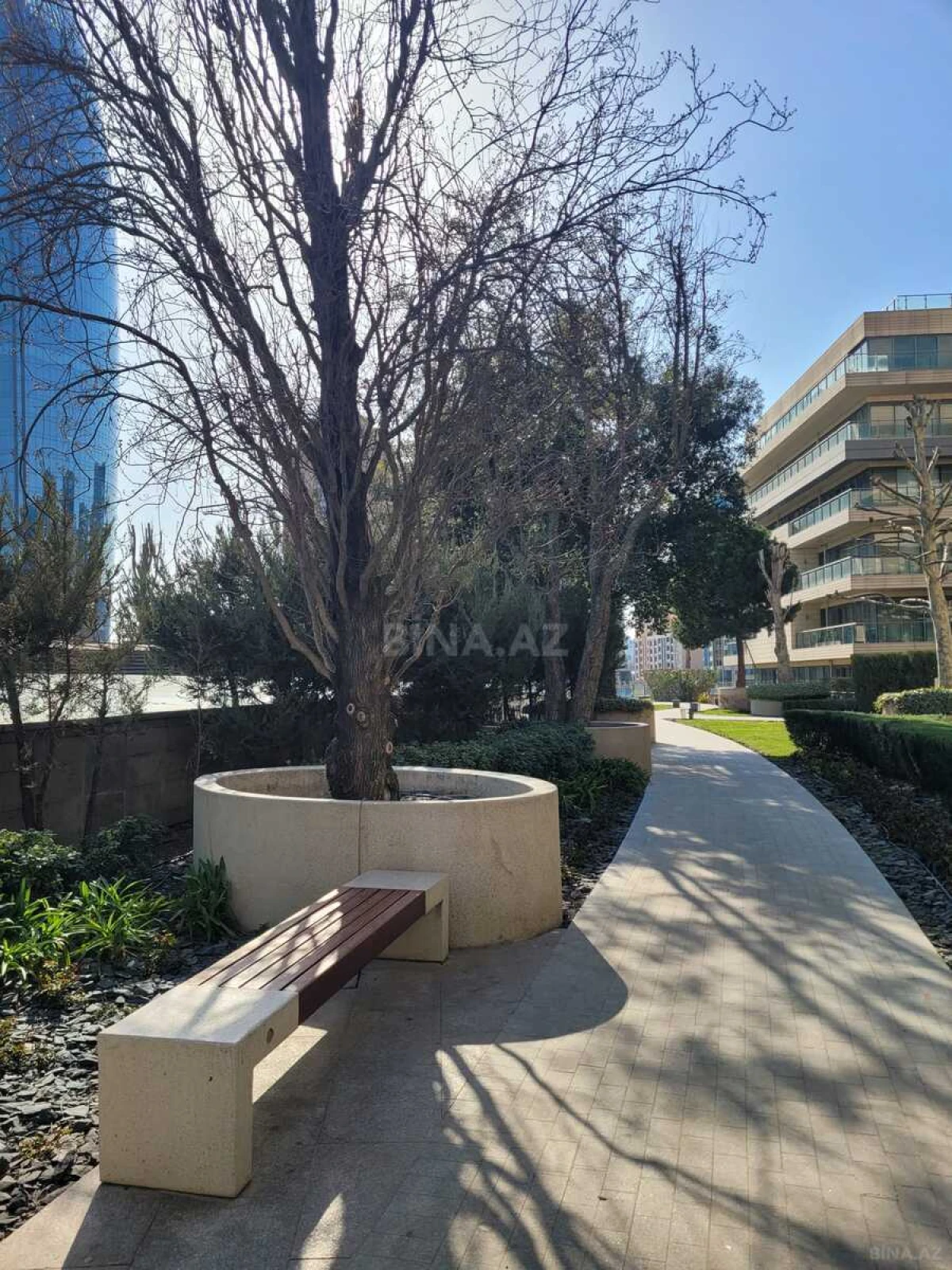 Kirayə verilir 3 otaqlı mənzil 120 m²