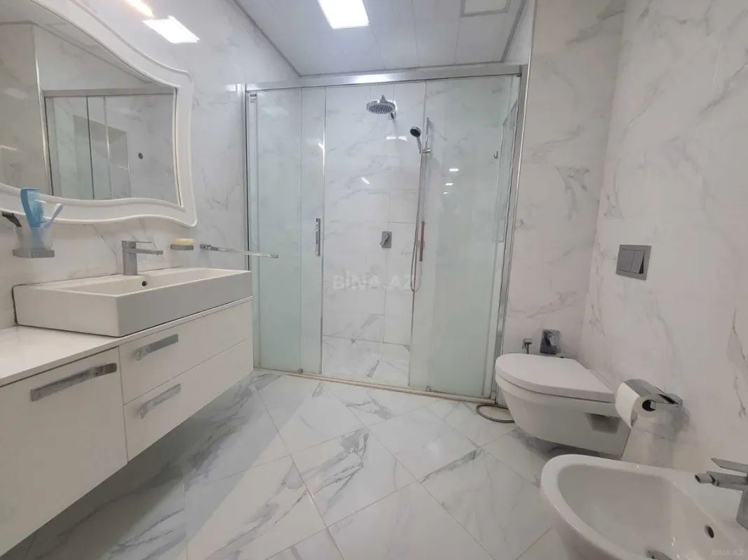 Kirayə verilir 3 otaqlı mənzil 120 m²