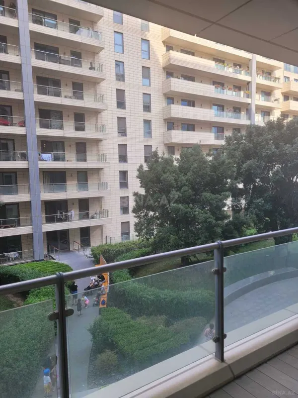 Kirayə verilir 3 otaqlı mənzil 120 m²