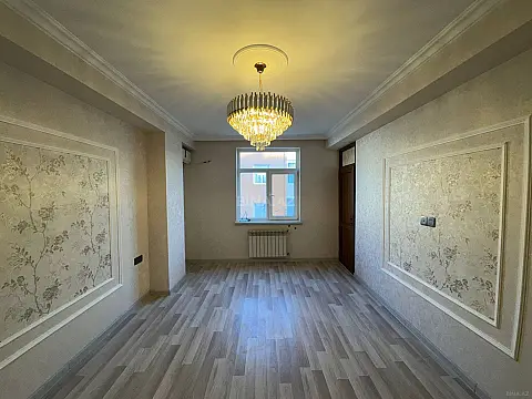 Satılır 2 otaqlı mənzil 42 m²