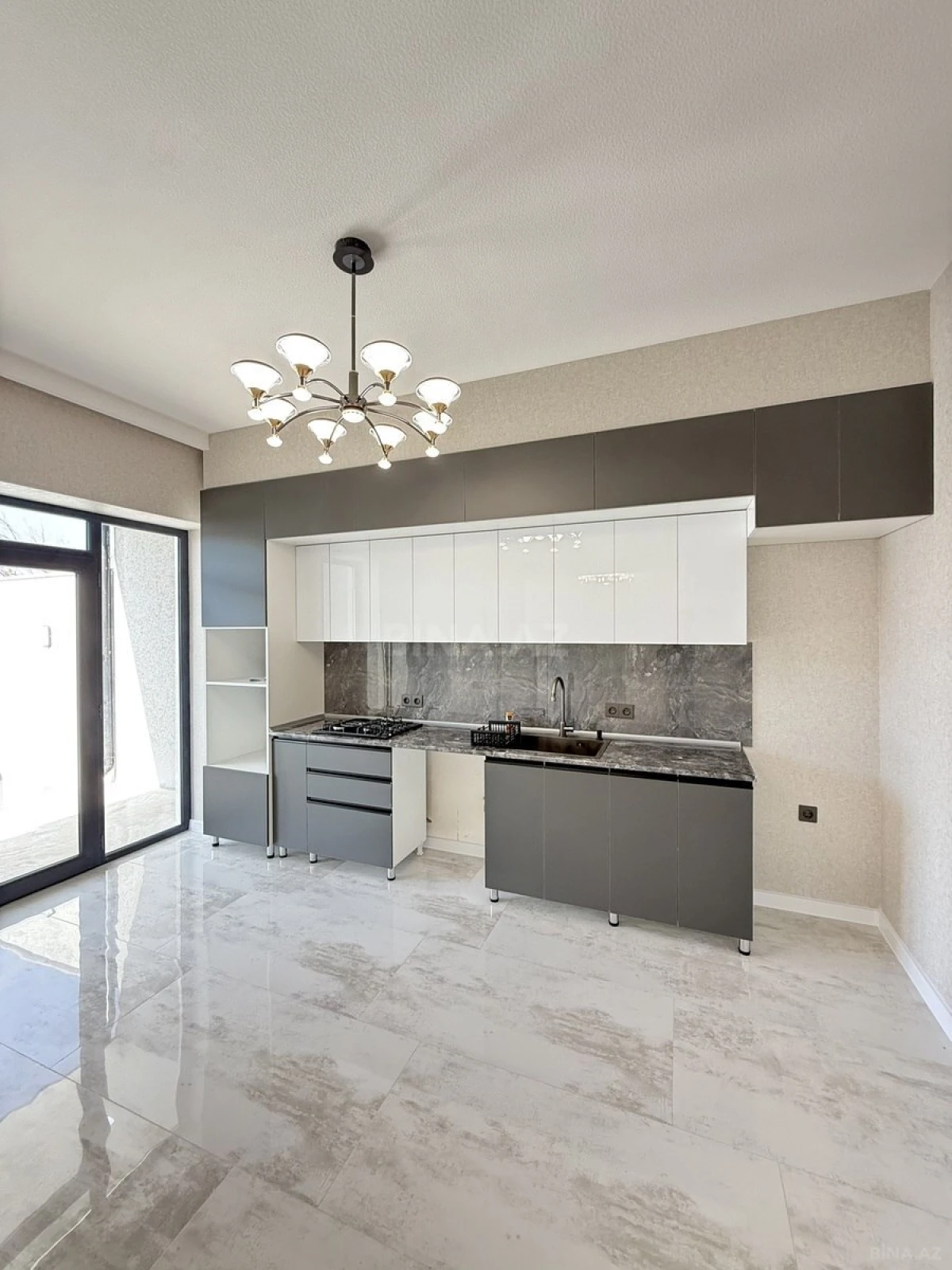 Satılır 4 otaqlı həyət evi 150 m²