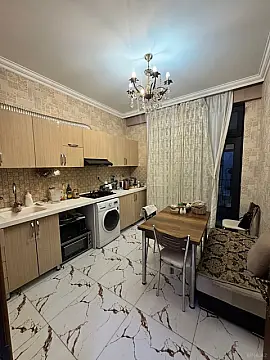 Satılır 3 otaqlı mənzil 105 m²