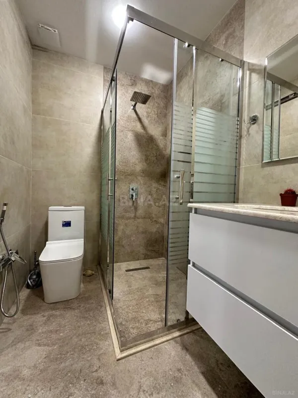 Kirayə verilir 2 otaqlı mənzil 85 m²