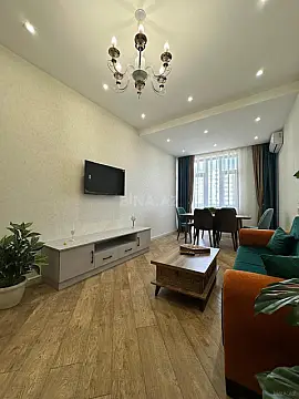 Kirayə verilir 2 otaqlı mənzil 85 m²