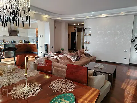 Satılır 4 otaqlı mənzil 178 m² — Bakı, Badamdar 4 otaq 178.00 m²