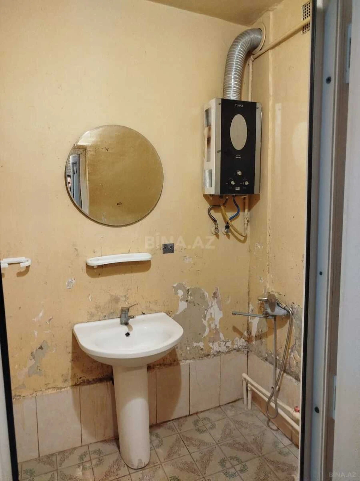 Satılır 1 otaqlı mənzil 45 m²