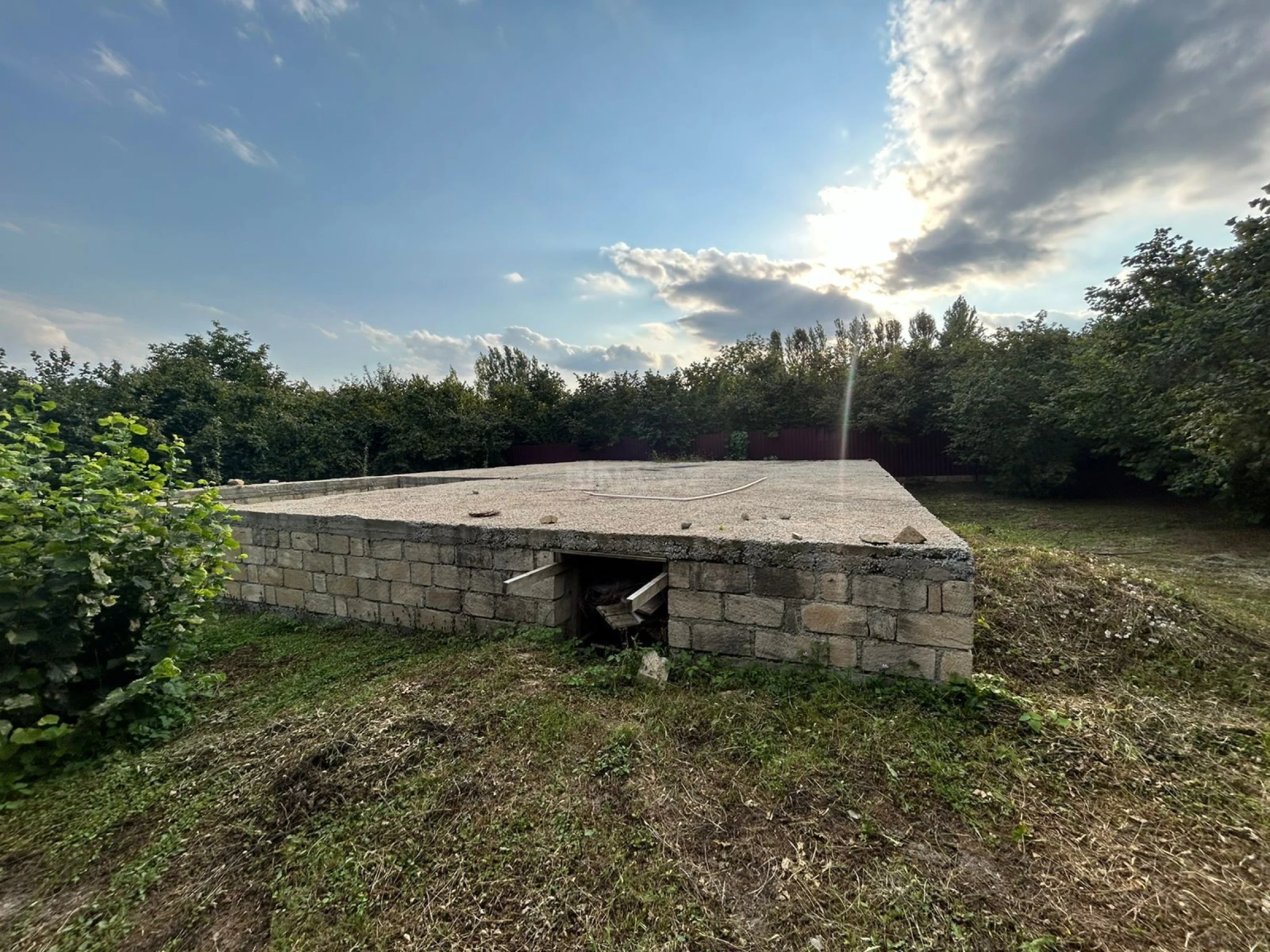 Satılır torpaq sahəsi 12 m²