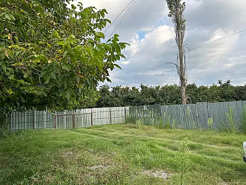 Satılır torpaq sahəsi 12 m²