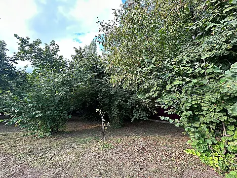 Satılır torpaq sahəsi 12 m²