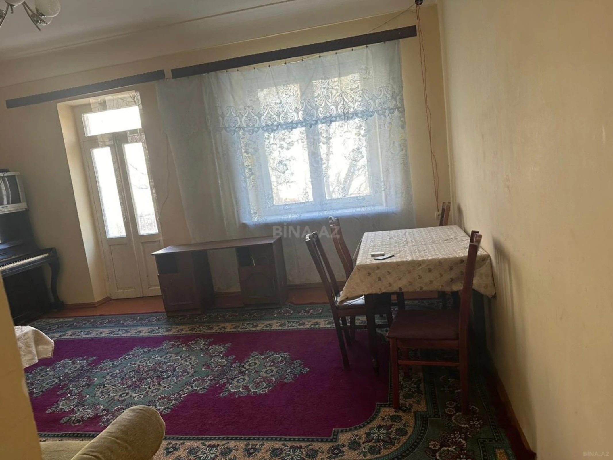 Kirayə verilir 2 otaqlı mənzil 50 m²