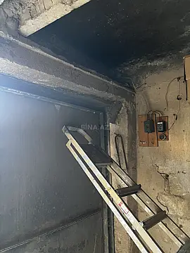 Satılır qaraj 18 m²