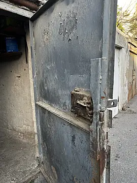 Satılır qaraj 18 m²