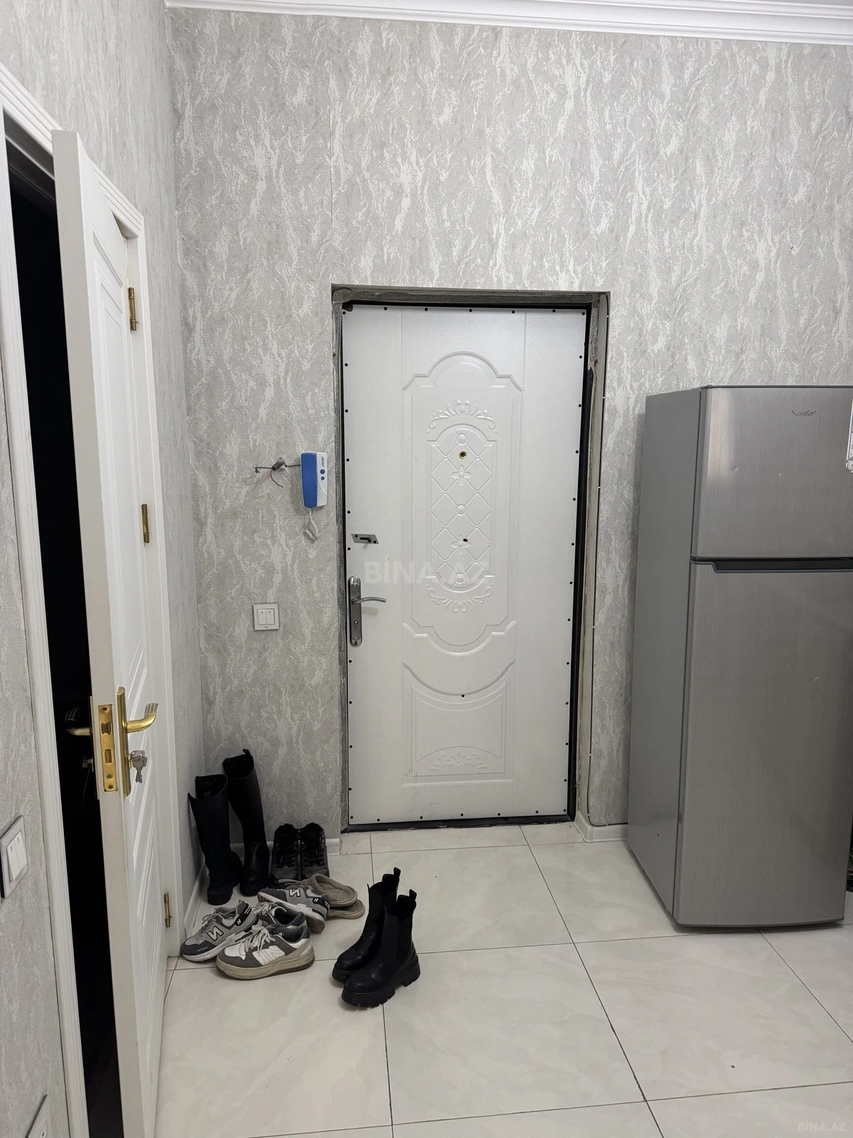Kirayə verilir 2 otaqlı mənzil 65 m²