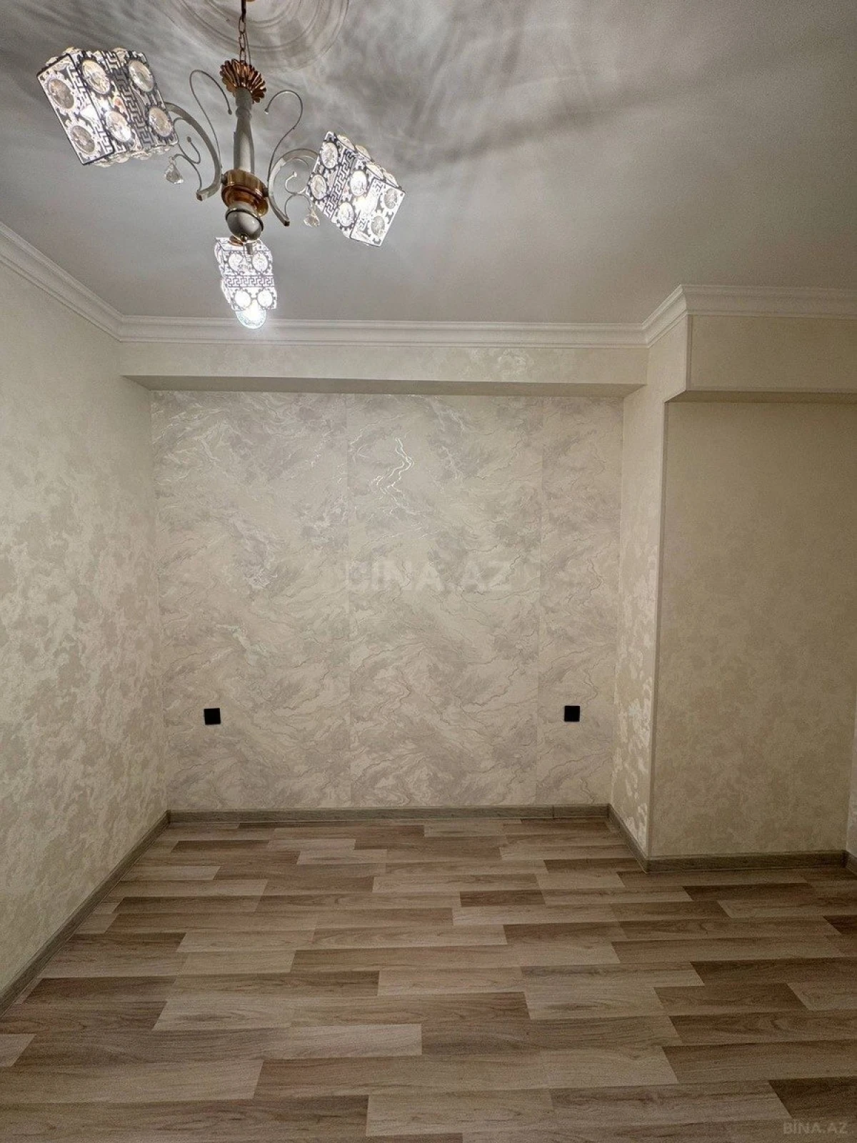 Satılır 2 otaqlı mənzil 42 m²