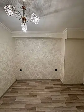 Satılır 2 otaqlı mənzil 42 m²