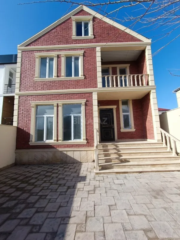 Satılır 5 otaqlı həyət evi 150 m²