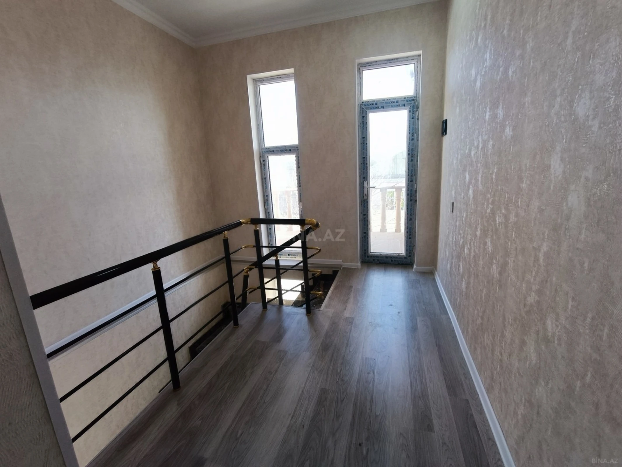 Satılır 5 otaqlı həyət evi 150 m²