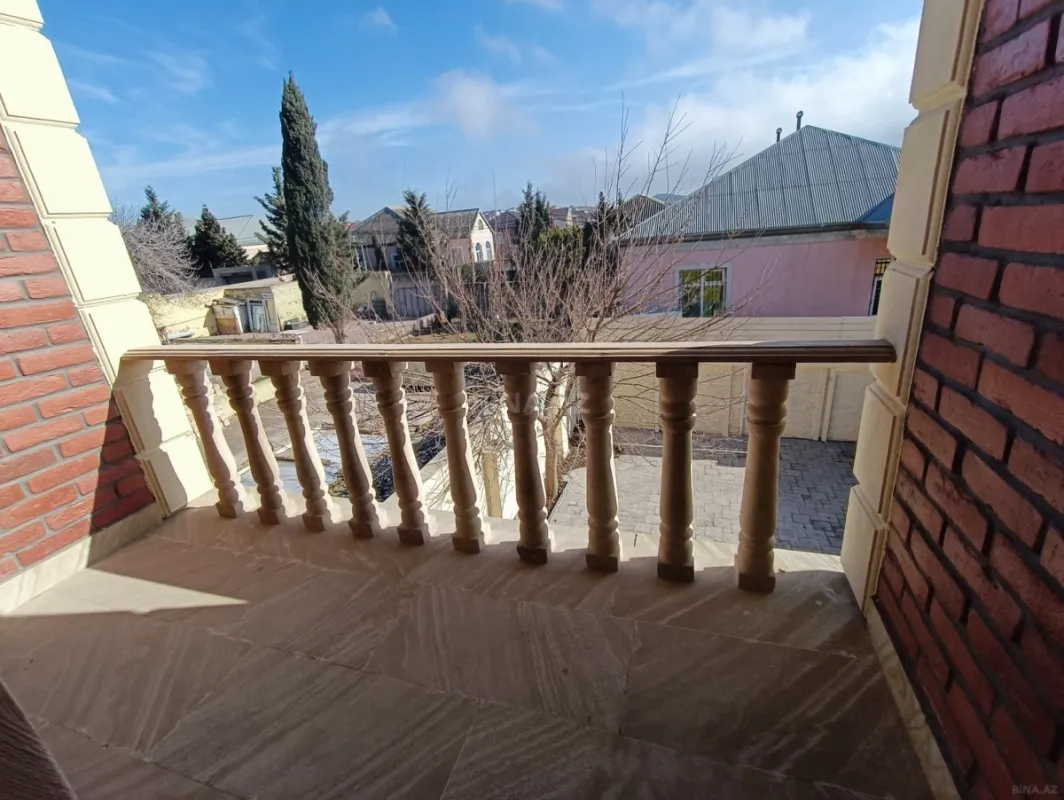 Satılır 5 otaqlı həyət evi 150 m²