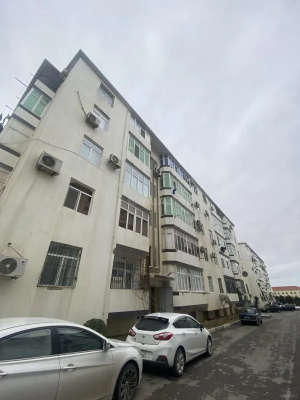 Satılır 3 otaqlı mənzil 72 m²