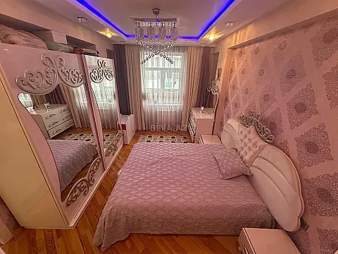 Satılır 3 otaqlı mənzil 72 m²