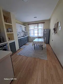 Satılır 4 otaqlı mənzil 90 m²