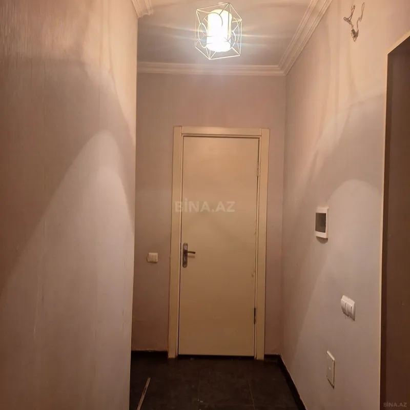 Satılır 1 otaqlı mənzil 38 m²