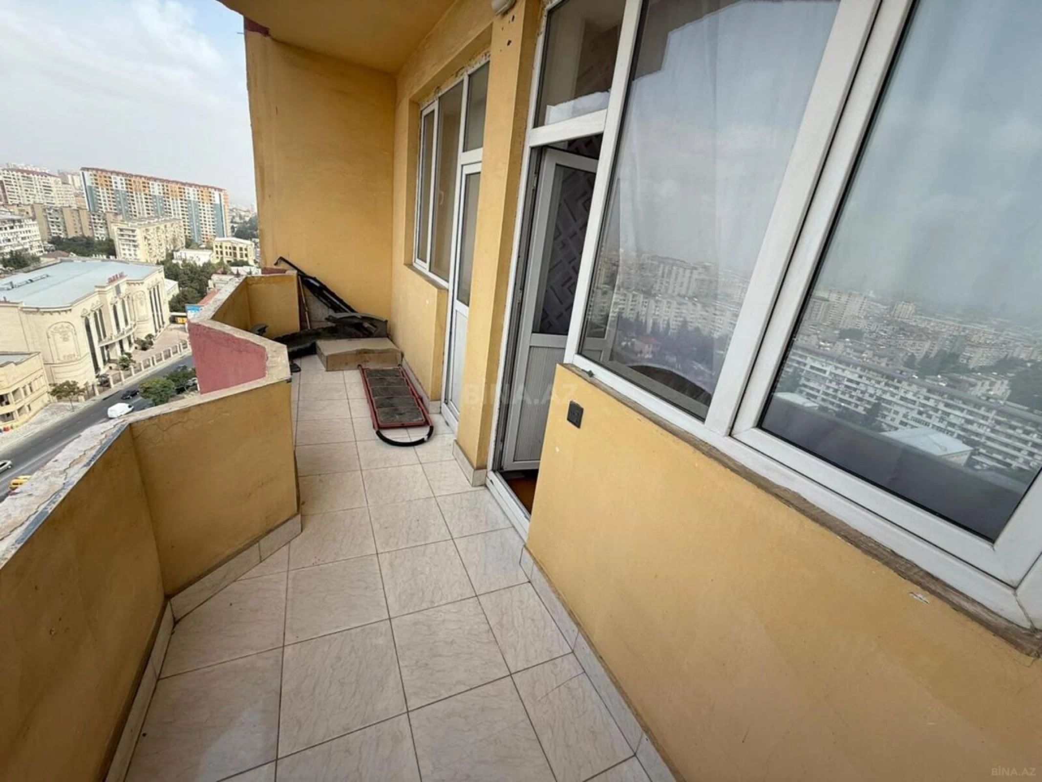 Kirayə verilir 2 otaqlı mənzil 65 m²